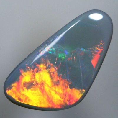 SOLID SEMI BLACK OPAL Rolling flashes, cherry red to orange